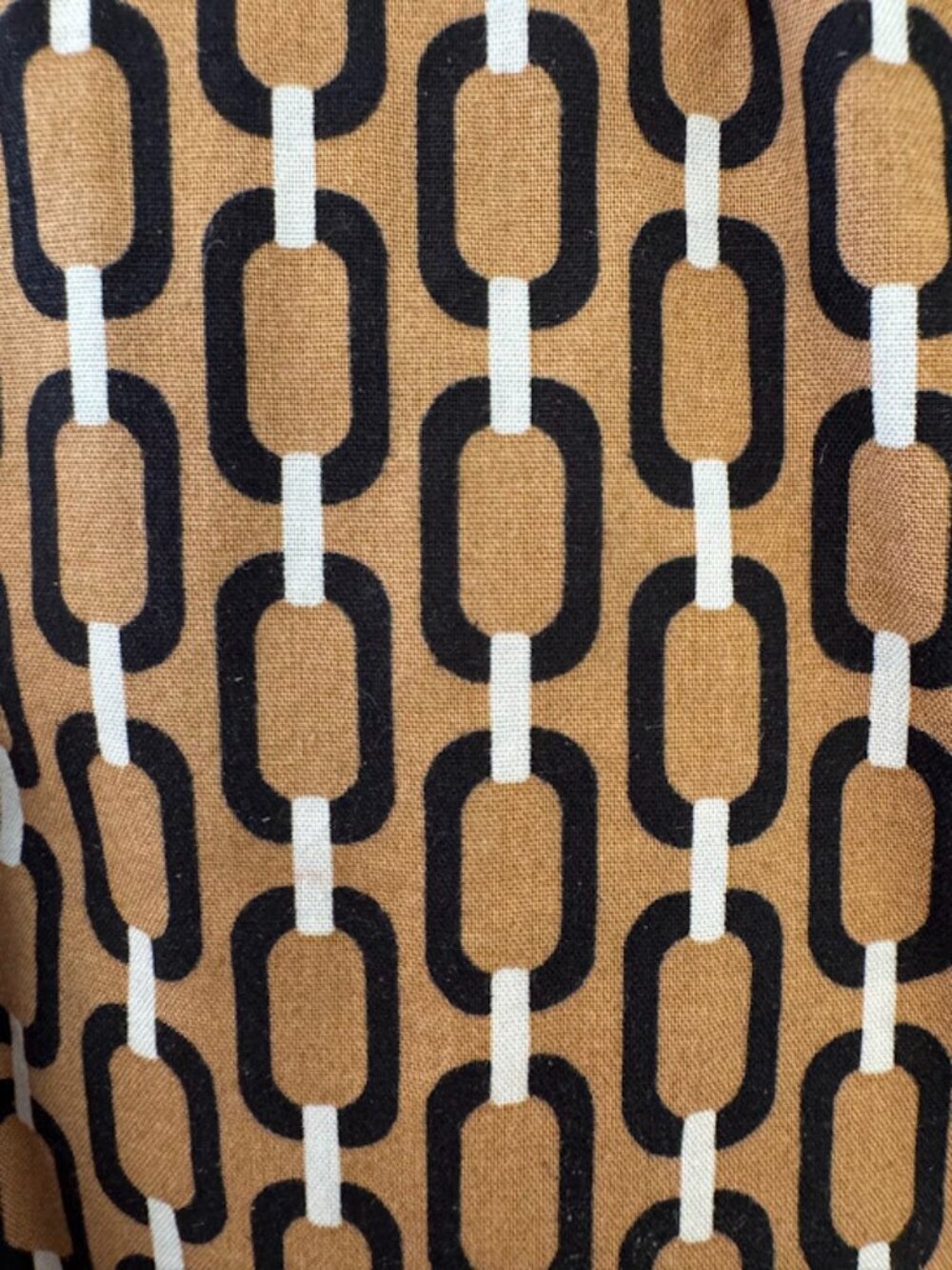 LOFT Geometric Print Flutter Sleeve Blouse (Style: 766074), Size Large - Picture 5 of 6